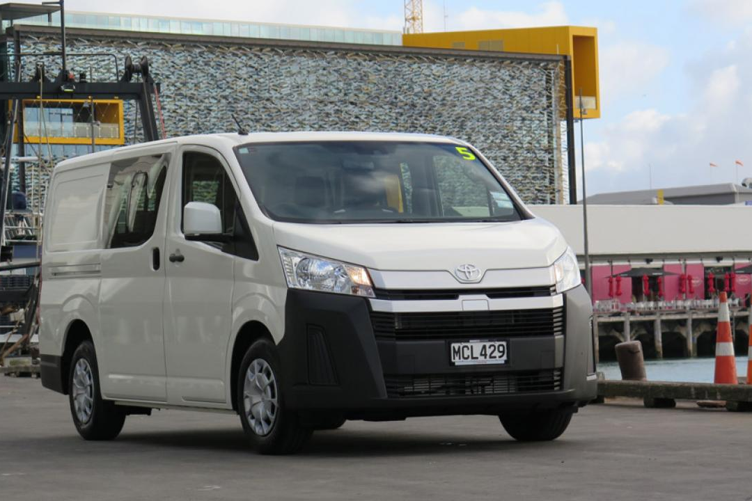 2019 Toyota Hiace Grandia Performance