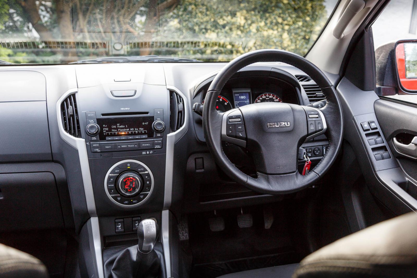 Isuzu D-Max 2017​ Interior