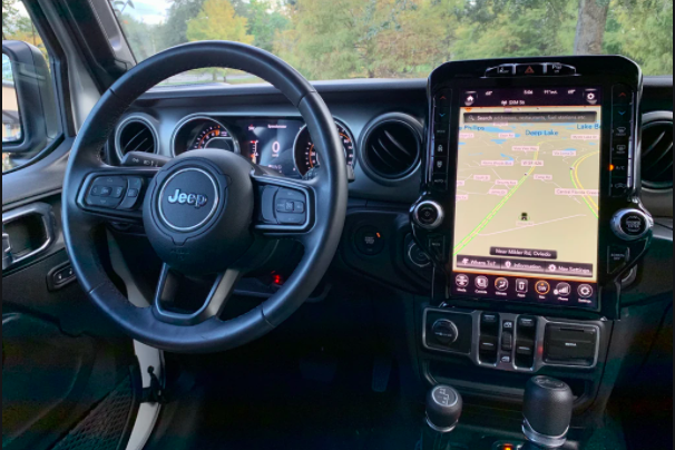  2018 Jeep Wrangler infotainment system