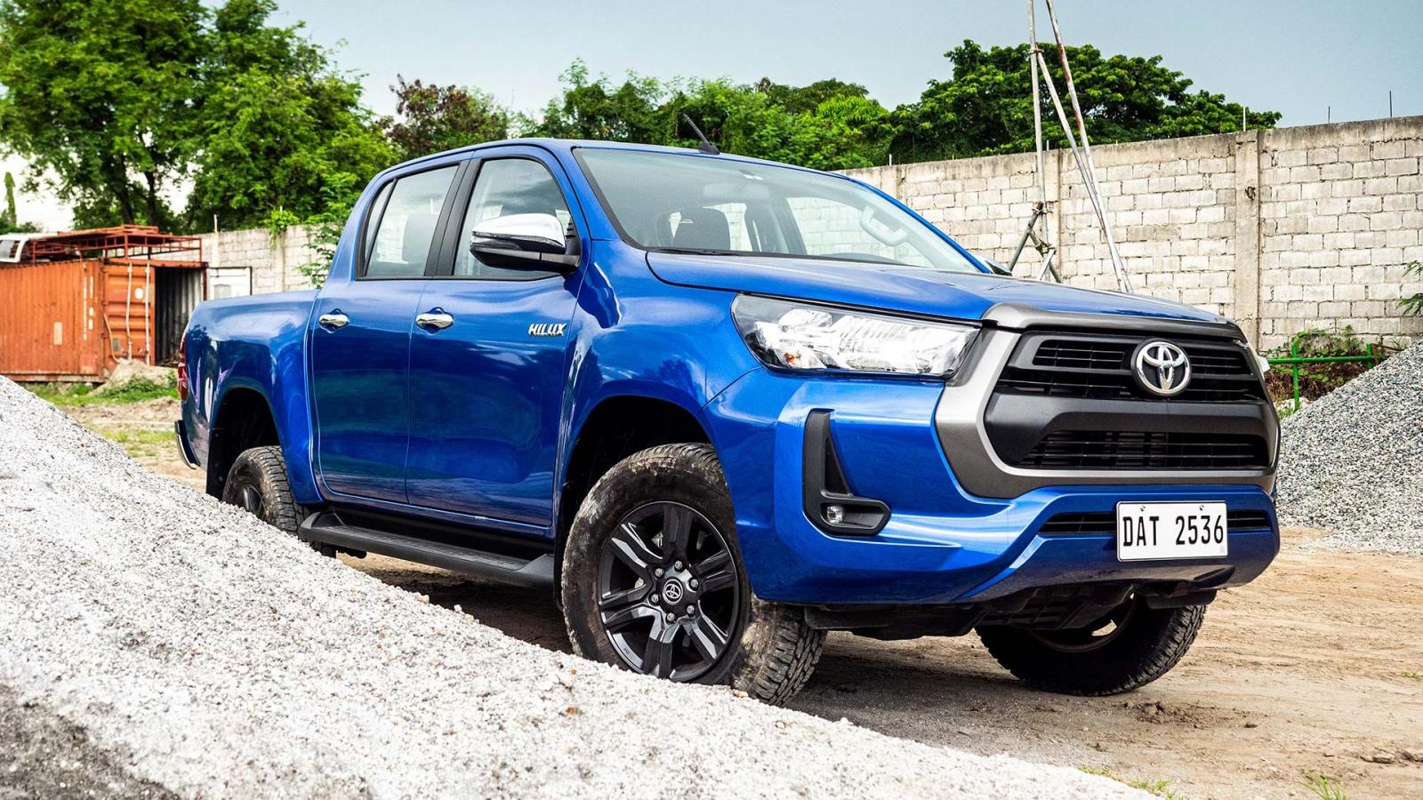 toyota hilux g 4x2 review