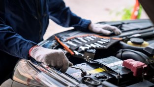 Car battery lifespan and tips to extend battery life